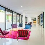 ホテル Zentral Ave 4*