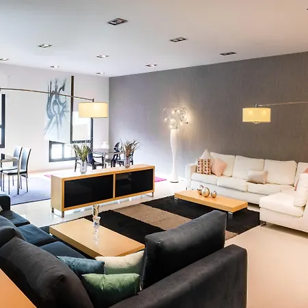 Zentral Ave Szálloda Zaragoza