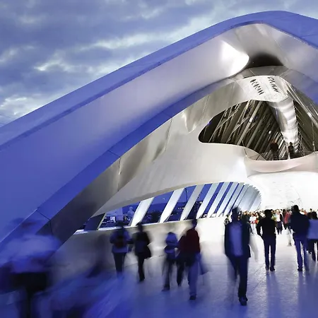 Zentral Ave Szálloda