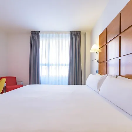 Zentral Ave Otel Zaragoza