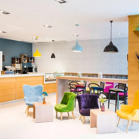 Szálloda Zentral Ave Zaragoza