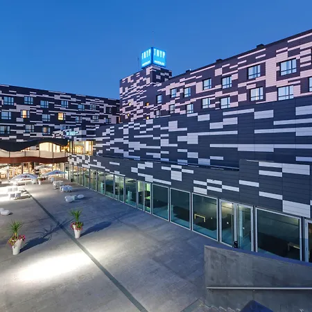 Zentral Ave Szálloda