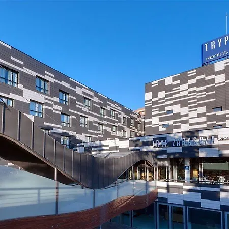 Zentral Ave Szálloda