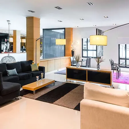 Szálloda Zentral Ave Zaragoza