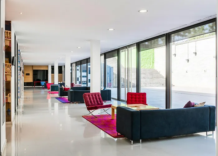 Zentral Ave Hotel 4*