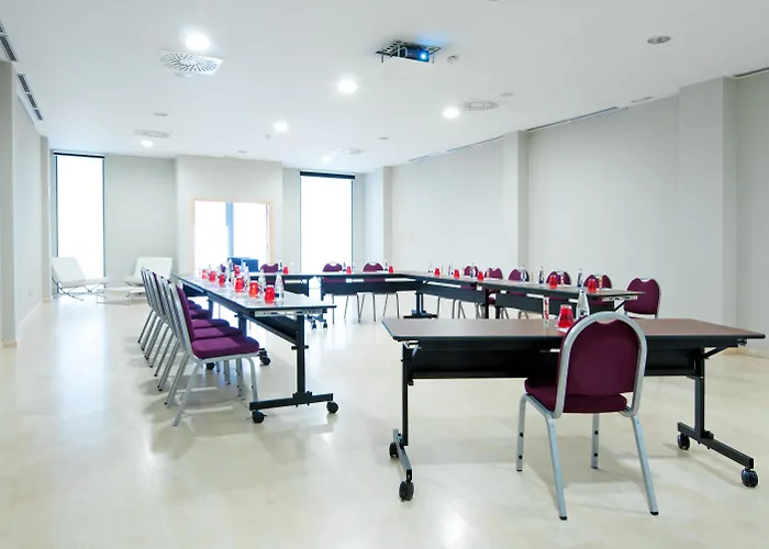 Zentral Ave Hotel 4*