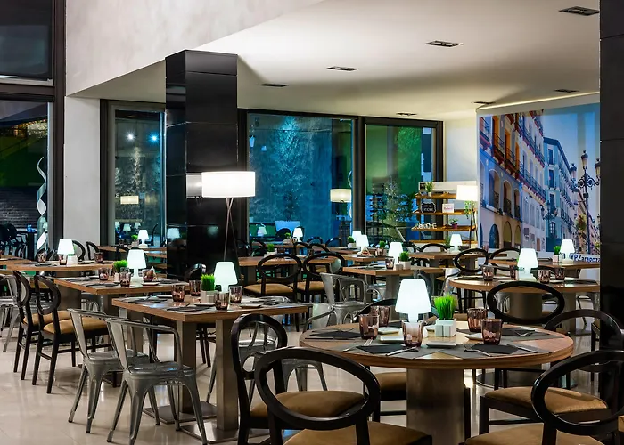 Hotel Zentral Ave Saragoça